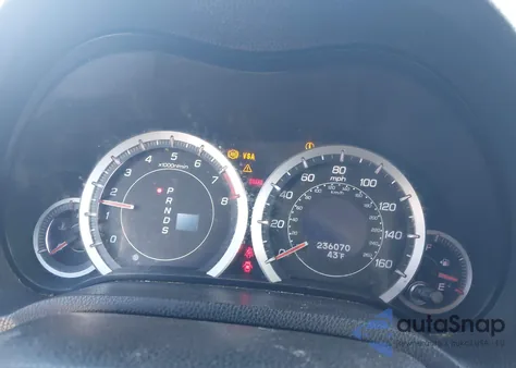 2010 Acura Tsx 2.4 from USA, damaged, VIN JH4CU2F63AC038376